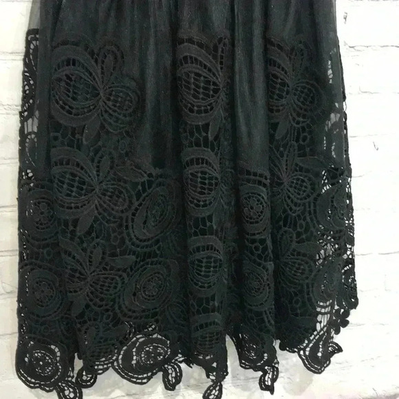 Lac Bleu Party Dress - Picture 4 of 9